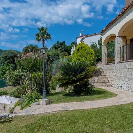 Bunganvilla * Calonge (Catalonia)